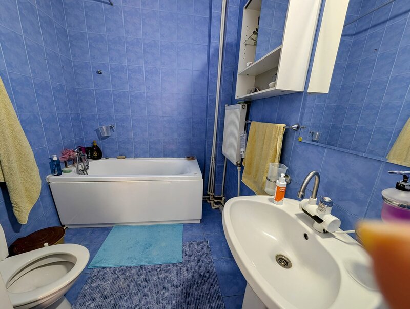 Brancoveanu aproape de metrou si parc, P+M pretabil spatiu birouri/locuinta